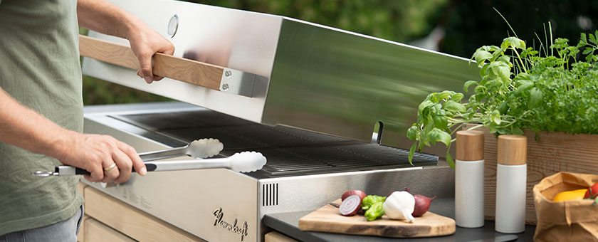 Outdoorküche mit FLAMMKRAFT Grill